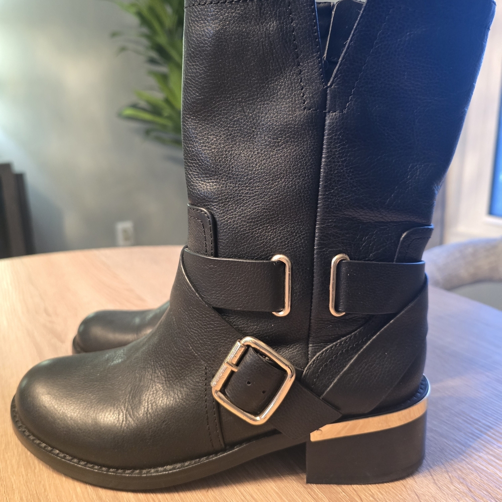 Michael Kors Black And Gold Leather Mid High Booties Size 7-EXCELLENT! - Picture 2 of 16